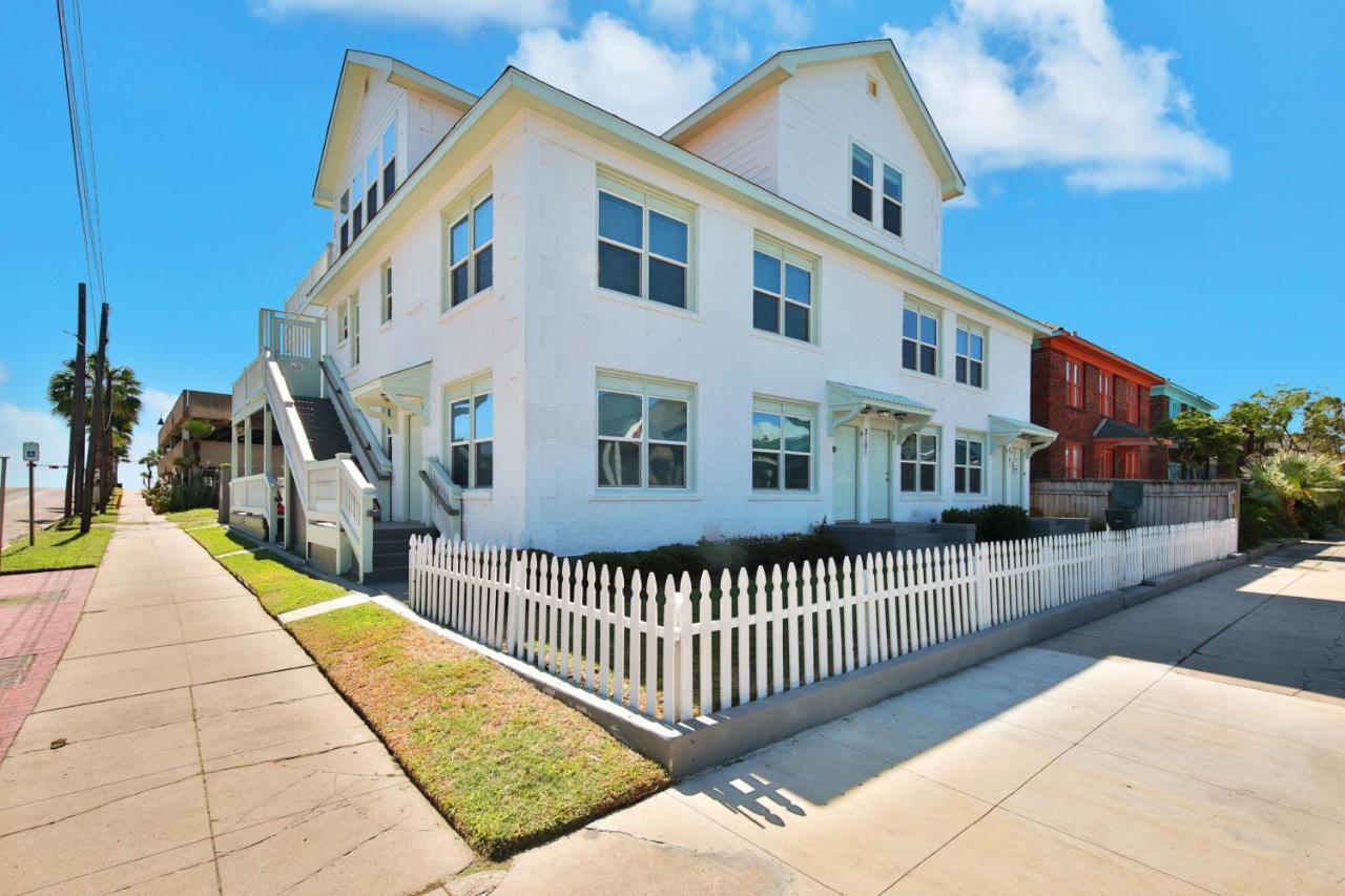 Oceanview By The Galvez Villa Galveston Exterior photo